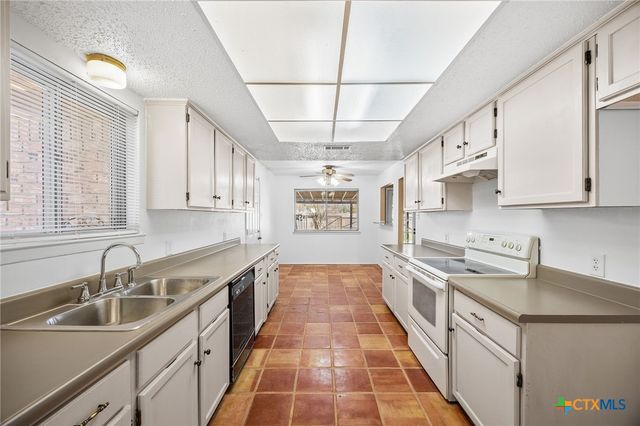 2006 Canyon Creek Drive, Temple, TX 76502