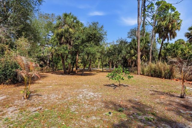 545 LOMOND DRIVE, Port Charlotte, FL 33953