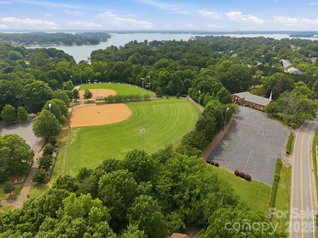 21311 Crown Lake Drive, Cornelius, NC 28031