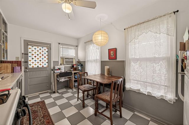 518 N Eastwood Street, Houston, TX 77011