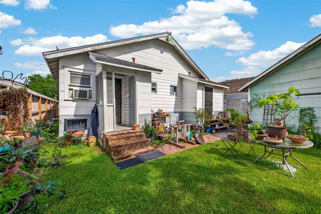 518 N Eastwood Street, Houston, TX 77011