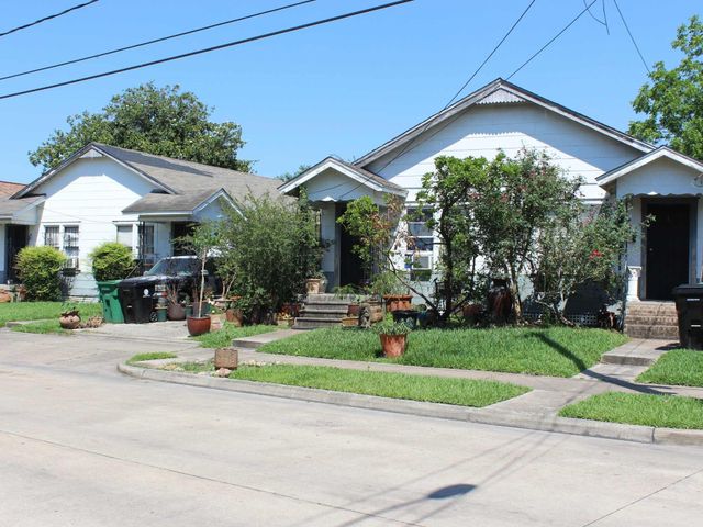 518 N Eastwood Street, Houston, TX 77011