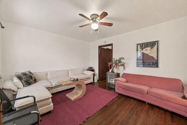 518 N Eastwood Street, Houston, TX 77011