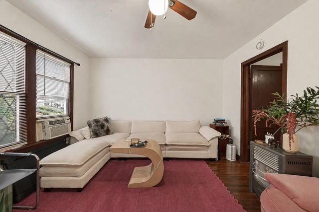 518 N Eastwood Street, Houston, TX 77011
