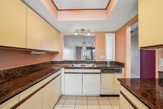 1601 43RD STREET N 224, St Petersburg, FL 33713
