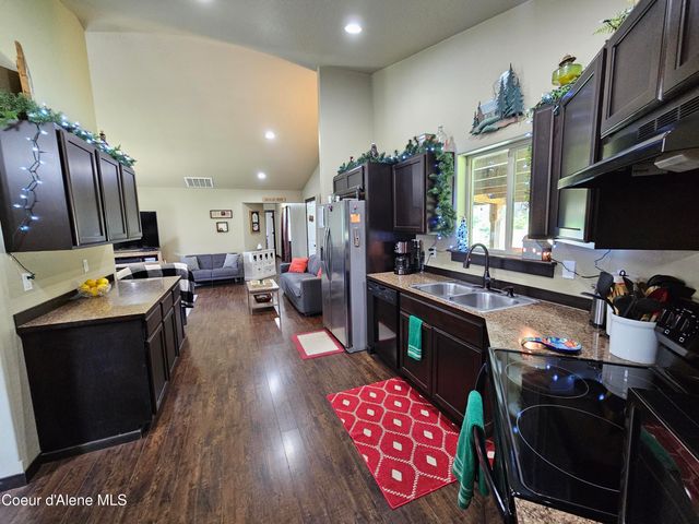 18819 N Ramsey Rd, Rathdrum, ID 83858