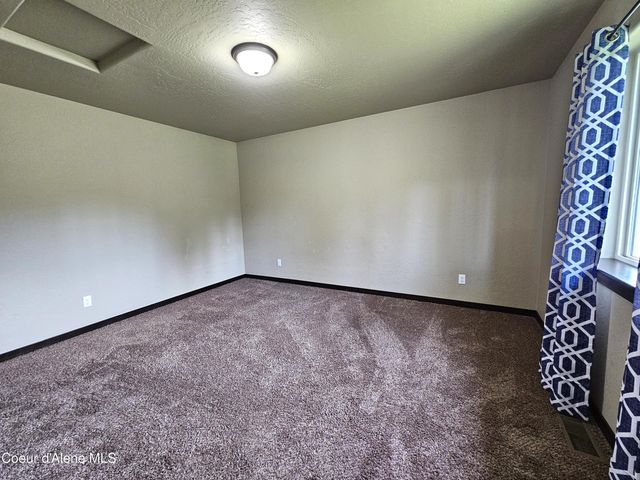 18819 N Ramsey Rd, Rathdrum, ID 83858