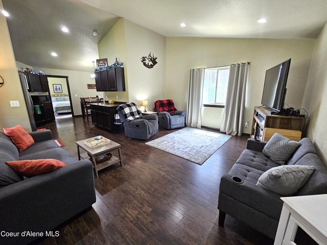 18819 N Ramsey Rd, Rathdrum, ID 83858