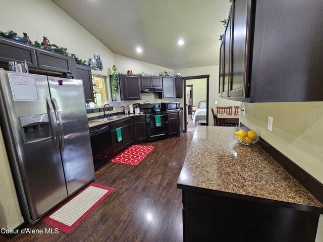 18819 N Ramsey Rd, Rathdrum, ID 83858