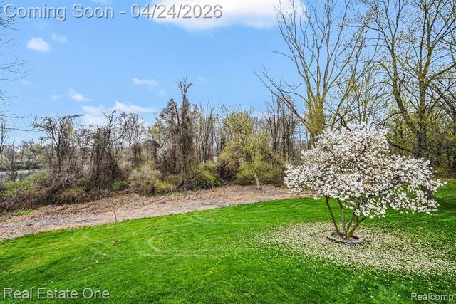 4819 Bretton Lane, Highland, MI 48356