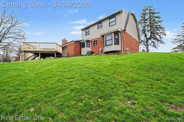 4819 Bretton Lane, Highland, MI 48356