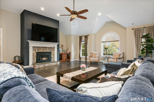 11 Balsam Circle, Shelton, CT 06484