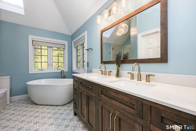 11 Balsam Circle, Shelton, CT 06484