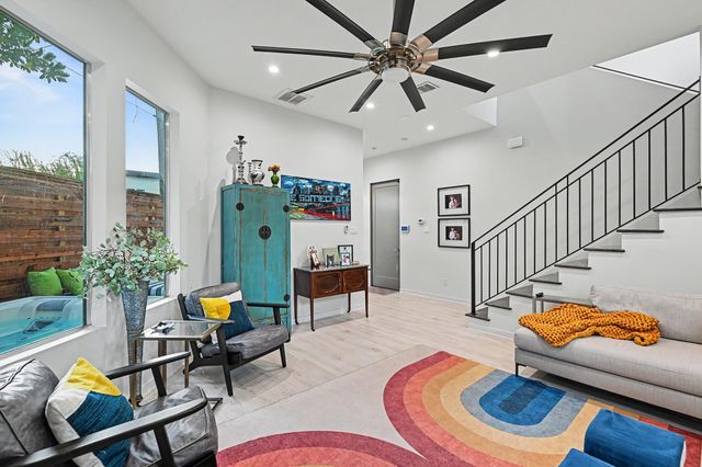 1106 E 27th Street, Houston, TX 77009