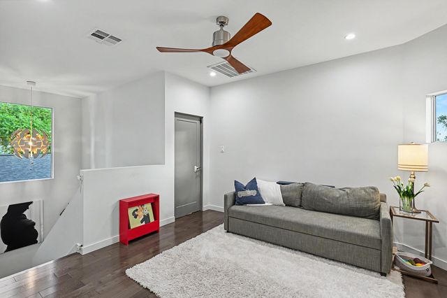 1106 E 27th Street, Houston, TX 77009