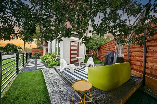 1106 E 27th Street, Houston, TX 77009