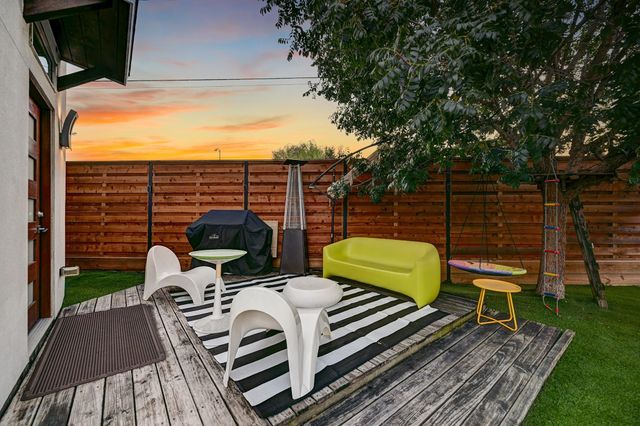 1106 E 27th Street, Houston, TX 77009