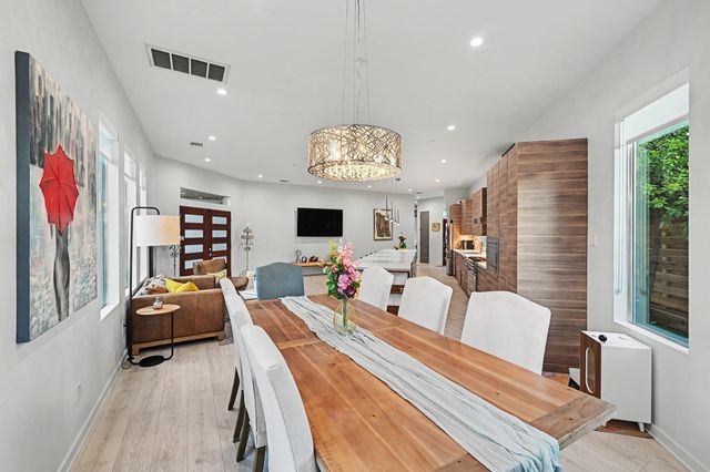 1106 E 27th Street, Houston, TX 77009