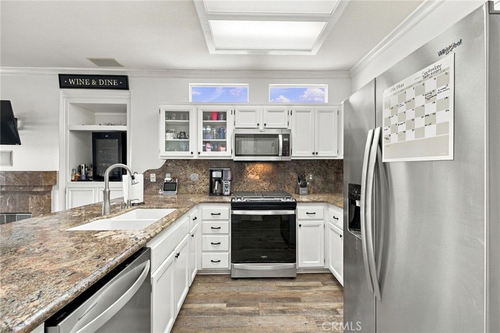 3360 Redport, Corona, CA 92881 — photo 5