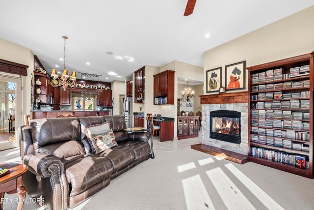 230 Big Water Drive, Vonore, TN 37885