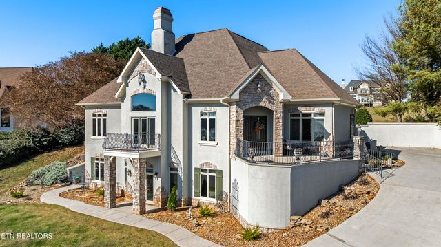 230 Big Water Drive, Vonore, TN 37885