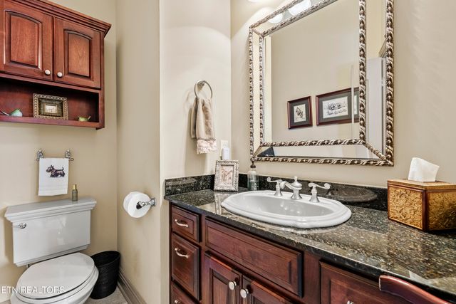 230 Big Water Drive, Vonore, TN 37885