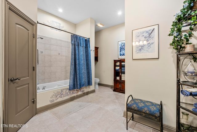 230 Big Water Drive, Vonore, TN 37885