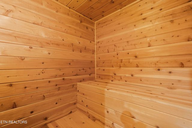 230 Big Water Drive, Vonore, TN 37885