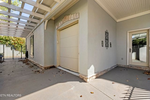 230 Big Water Drive, Vonore, TN 37885