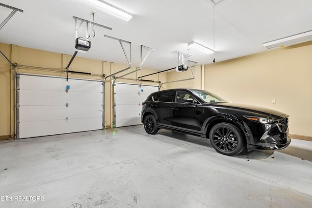 230 Big Water Drive, Vonore, TN 37885