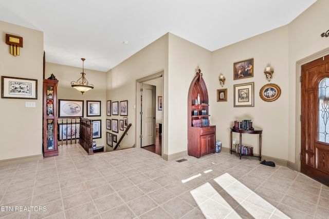 230 Big Water Drive, Vonore, TN 37885