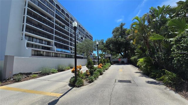 3211 W SWANN AVENUE 1110, Tampa, FL 33609