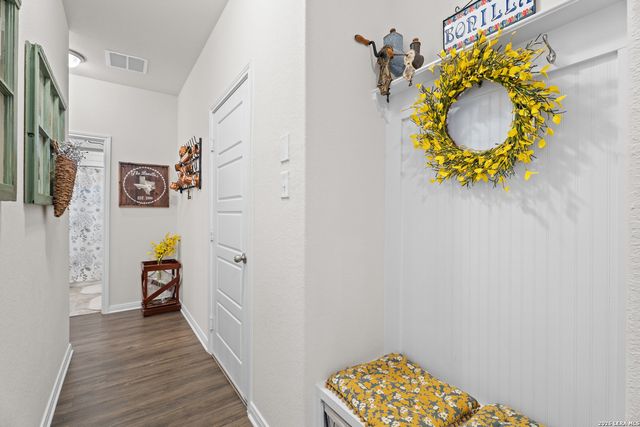 2040 Market, Schertz, TX 78154