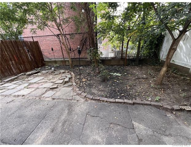 862 Woodward Avenue, Ridgewood, NY 11385