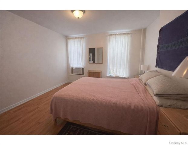 862 Woodward Avenue, Ridgewood, NY 11385