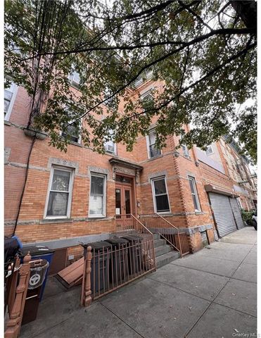 862 Woodward Avenue, Ridgewood, NY 11385