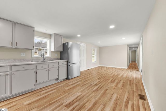 139 Davis Road, Easley, SC 29640