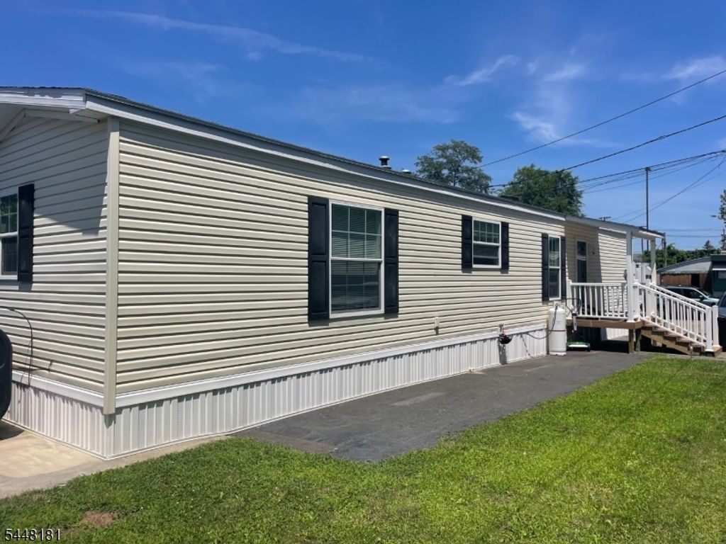 225 ALBERT ST, Lodi Boro, NJ 07644 — exterior
