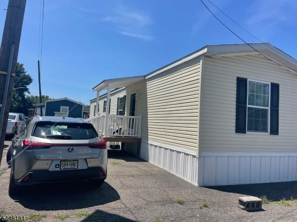225 ALBERT ST, Lodi Boro, NJ 07644 — photo 3