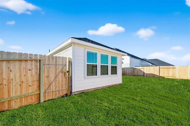 2118 Spring Hollow Dr Drive, Baytown, TX 77521