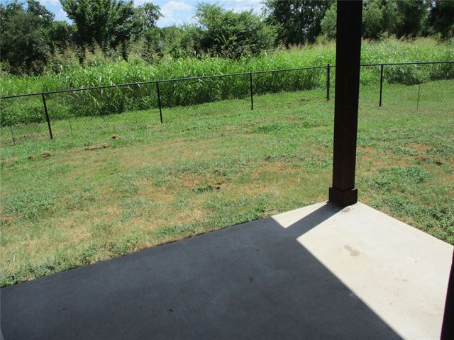 148 Mill Street, Emory, TX 75440