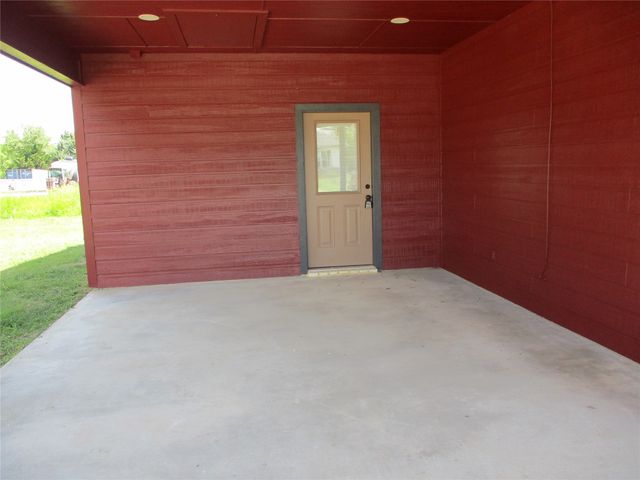 148 Mill Street, Emory, TX 75440