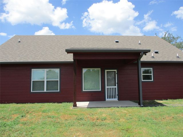 148 Mill Street, Emory, TX 75440