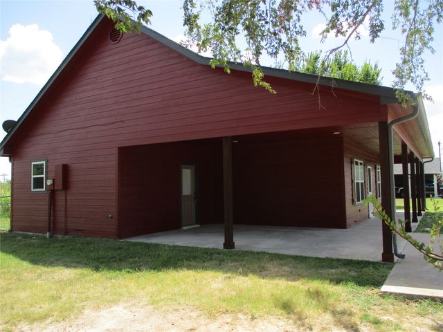 148 Mill Street, Emory, TX 75440