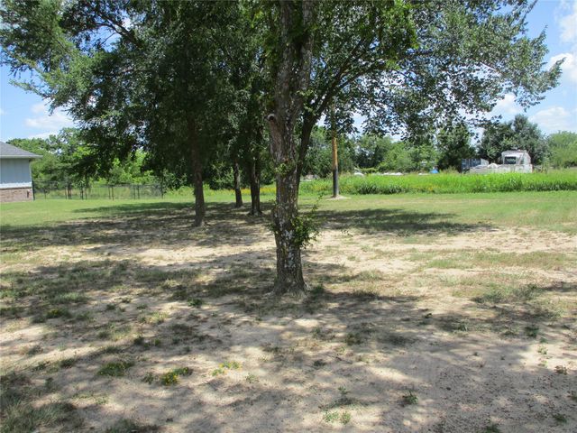 148 Mill Street, Emory, TX 75440