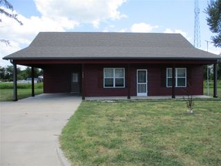 148 Mill Street, Emory, TX 75440