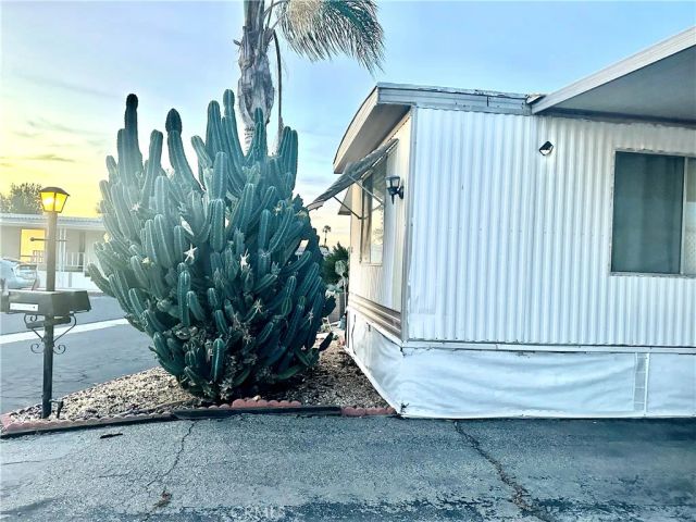 332 N LYON AVENUE 32, Hemet, CA 92543