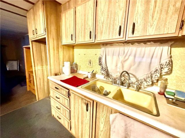 332 N LYON AVENUE 32, Hemet, CA 92543