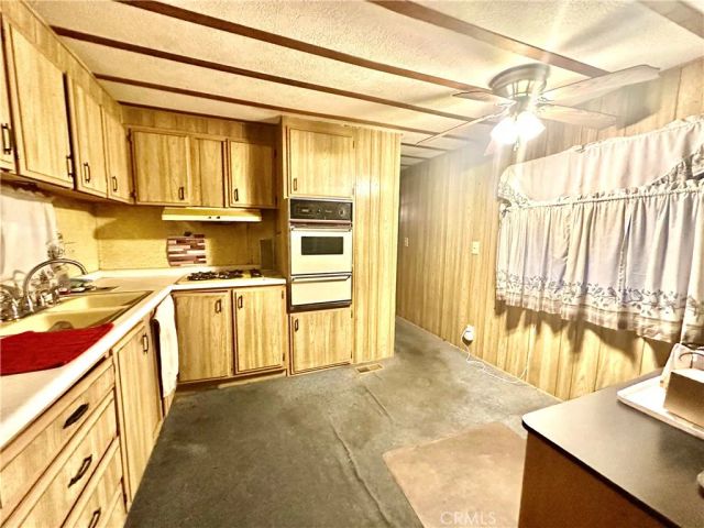 332 N LYON AVENUE 32, Hemet, CA 92543