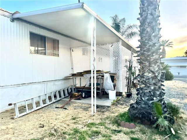 332 N LYON AVENUE 32, Hemet, CA 92543